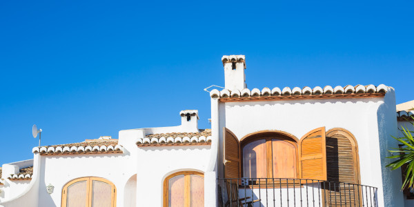 Pintar Fachadas de Casas Unifamiliares / Chalets Sant Vicenç dels Horts · Pinturas para Pintado de Fachadas Metálicas o de Hormigón