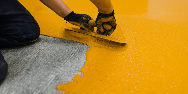 Pintar Fachadas de Naves Industriales, Fábricas y Almacenes Vallgorguina · Pintura de Impermeabilización y Aislamiento Térmico