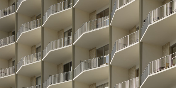 Pintar Fachadas y Patios de Luces de Comunidades Vecinos / Propietarios Cabrils · Pintura para Pintado de Bloques de Edificios Comunidades de Vecinos