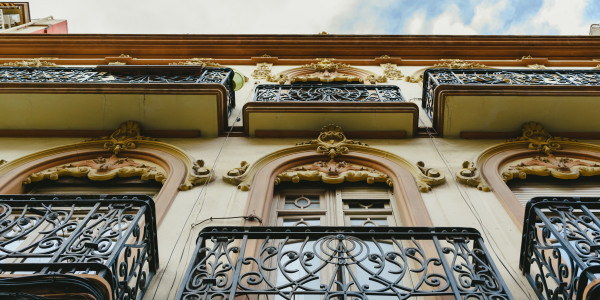 Rehabilitación y Restauración de Fachadas Alella · Restauración de Fachadas Emblemáticas